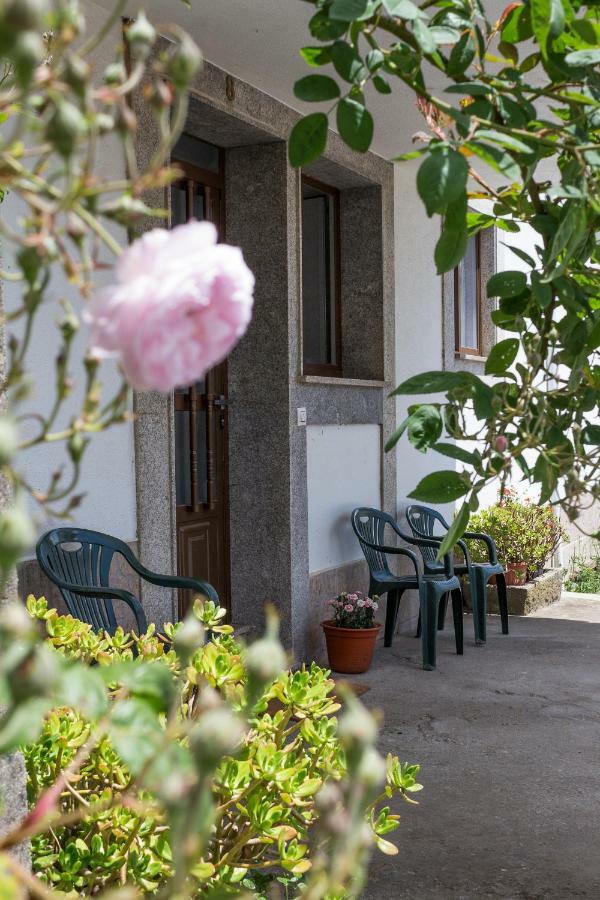 Pension Casa Maruja Castromayor Exterior photo